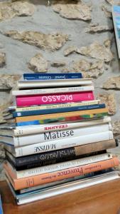 Maisons de vacances Spacious house with garden in Ollioules : photos des chambres