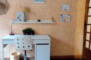 Maisons de vacances Spacious house with garden in Ollioules : photos des chambres