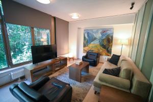 Tsakalof Loft Apartment By Zeus Suites