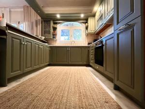 Pantheon Apartments & Studios