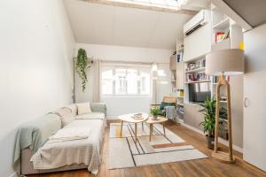 Bright and Chic Duplex with AC, Heart of Paris 9th