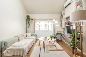 Bright and Chic Duplex with AC, Heart of Paris 9th