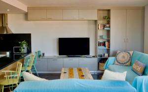 Marfolin 1 - No Stress Holidays