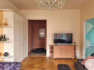 Top Crystal Suite 82 m2, parveke, parkkipaikka