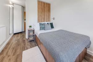 Student Only Silver Ensuite Upper Level at Islington Residence