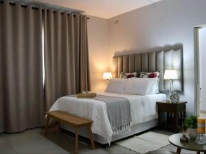 Cozy Haven in the Capital City