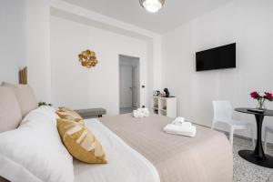 AuGuStea City Stay