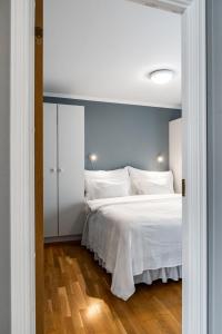 Central sea house apartment - 2 BR - Free parking