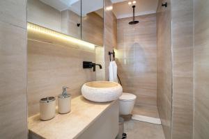 Pia Global - Nevizade