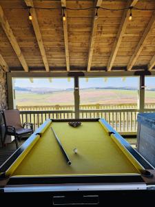Sleeps 10 - Hot tub - Pool Table - Play Park