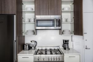 Midtown 2br w wd gym doorman nr Times Sq NYC-1122