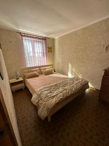 Великий будинок для відпочинку з мангалом