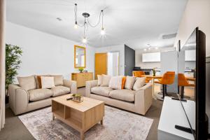 Stylish City Centre Apartment - Balcony - Fast Wi-Fi 116U