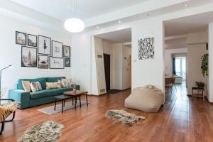 Old Post Apartment-2 BR-AC-Balcony