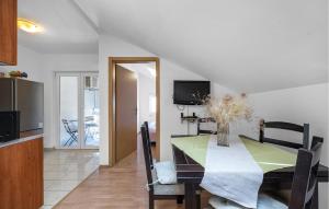 Stunning Apartment In Brodarica