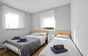 Amazing Apartment In Zaboric-Brodarica With Wifi