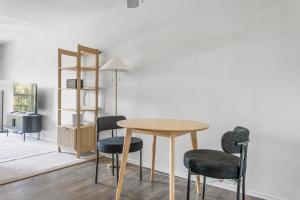 Blueground Hollywood Hills jacuzzi nr Runyon Canyon LAX-1380