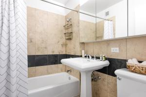 Blueground Battery Park City rooftop nr Hudson River NYC-586