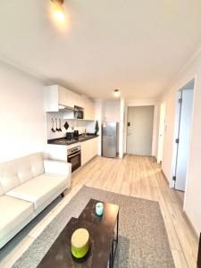 Modern apartment in La Florida with mountain views