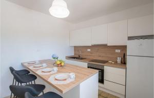 Gorgeous Home In Porec