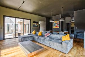 Luxury Villa Orion with heated Pool, Billard