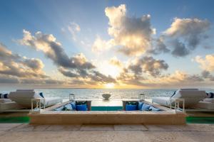 Plenty of room for a relaxing stay even for a large group
