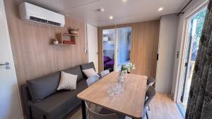 Campings Camping les Cigales : photos des chambres