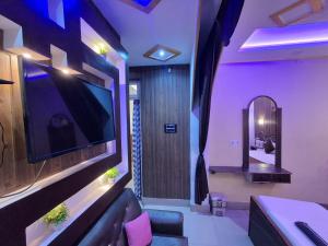 Hotel Sawpanlok Residency