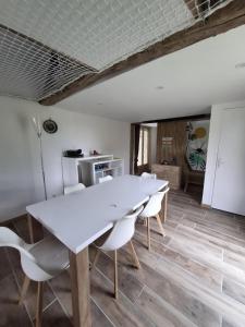 Maisons de vacances La gite Ressources au calme avec jardin et jacuzzi entre Rouen et Le Havre : photos des chambres