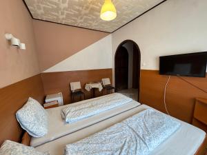 Double or Twin Room room in Hotel Palota