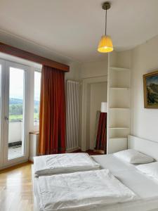 Charmante Villa mit Seeblick