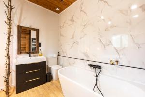 Chalets Le Chalet Ecureuil et Marmotte : photos des chambres