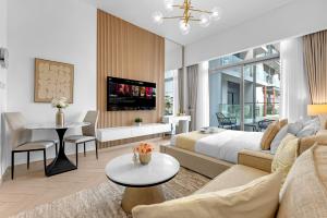 Waves - Modern JVC Studio with Balcony