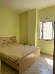 1 bed close to beach