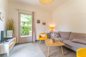 Appartements Domaine du Flamand - Gites du Flamand cote Piscine : photos des chambres