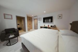 Rooms at Podlipje Estate