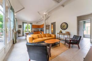 Appartements Domaine du Flamand - Gites du Flamand cote Piscine : photos des chambres