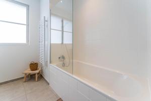 Appartements Domaine du Flamand - Gites du Flamand cote Piscine : photos des chambres