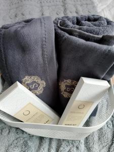 Staycation near MOA, Airport