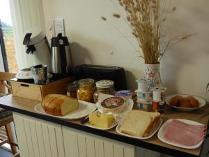 Sejours chez l'habitant Les Logis d-Argent Chambre d-hote avec WC, SDB, TV, Wifi, Option Petit Dejeuner , Parking : photos des chambres