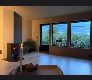 House close to the beach with a view! - Ubytování bez kategorie ve městě Ålesund