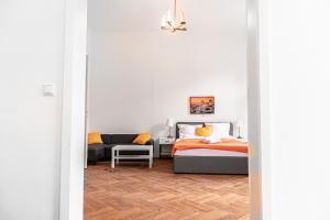 Joyful 4BR Apt @ superb location near AKH Hospital