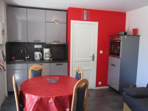Studio cosy pour 4 personnes avec balcon et parking à 250m des remontées mécaniques - FR-1-676-15