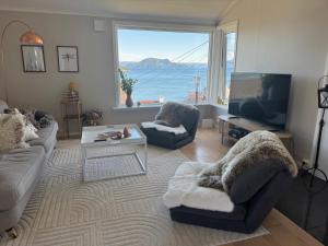 Koselig leilighet med utsikt, gåavstand fra sentrum