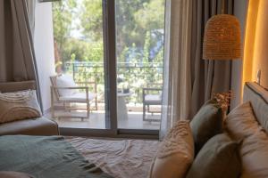 East Blue Luxury Apartment