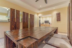 Tropical Luxury 4BR Pool Villa w Game Area