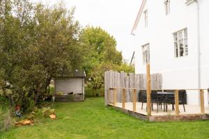 Stylish 2-Bedroom Apartment in a Cozy Neighborhood