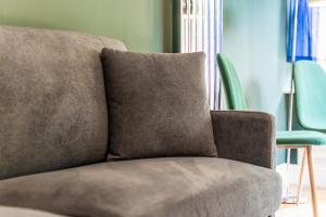 #48 Royal Leamington stylish 4 Bd 2 bath Parking