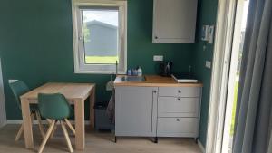 Recreatie aan de Vecht, Hooibergje 2, Weesp