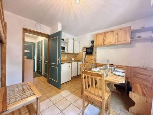 Appartements Appartement cosy a 500m du centre, 5 pers, terrasse, parking, casier a ski - Praz-sur-Arly - FR-1-603-55 : photos des chambres